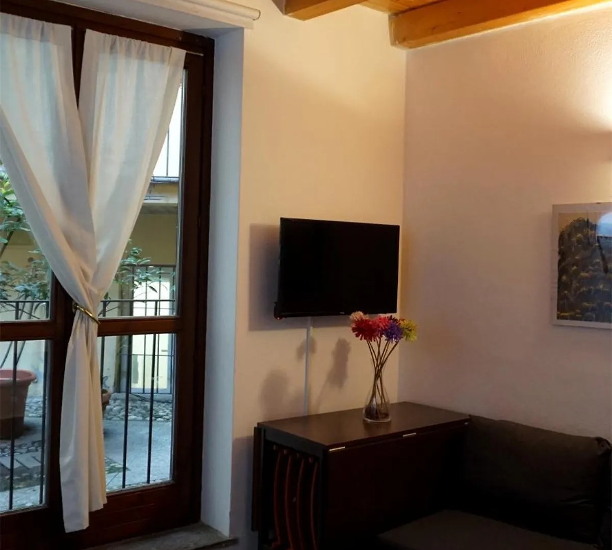 Studio Apartment Vicolo Lavandai Milan