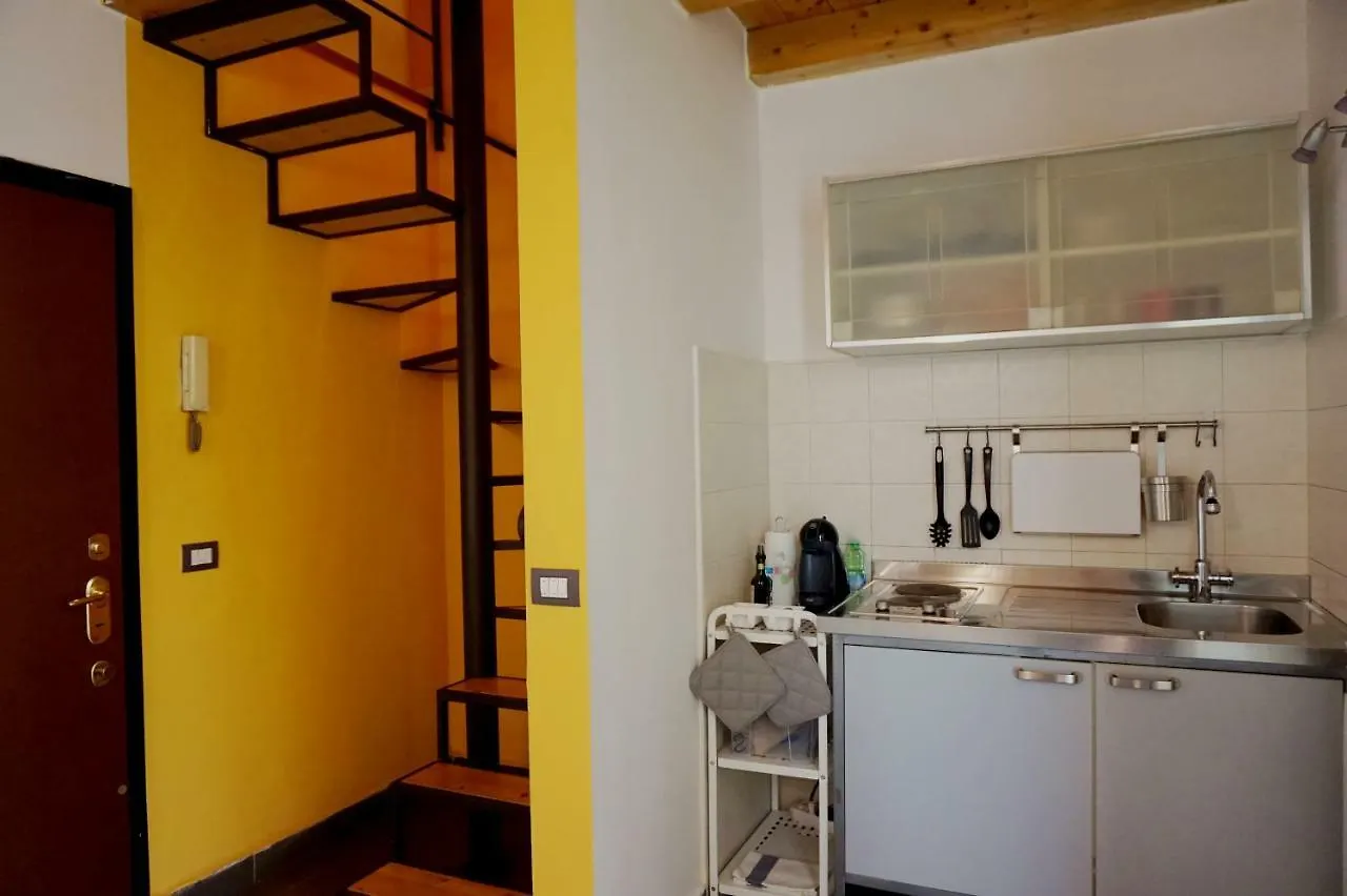 Studio Apartment Vicolo Lavandai Milan 0*,
