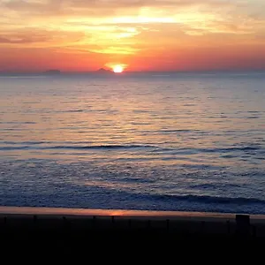 https://sua-casa-na-praia-cabo-frio.cabofriohotels.org