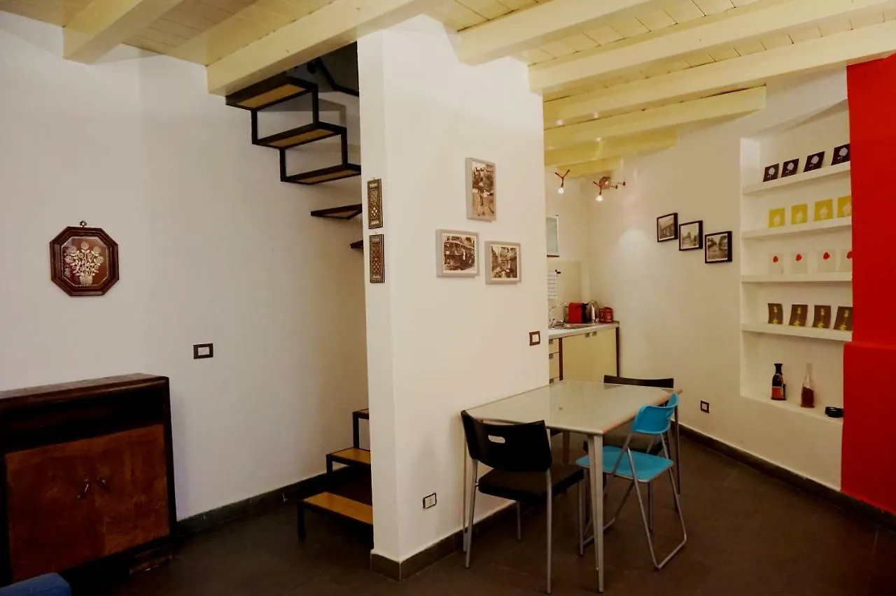 Studio Apartment Vicolo Lavandai Milan