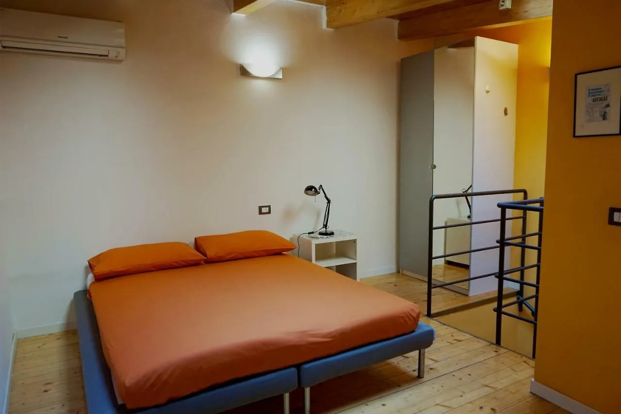 Studio Apartment Vicolo Lavandai ميلان