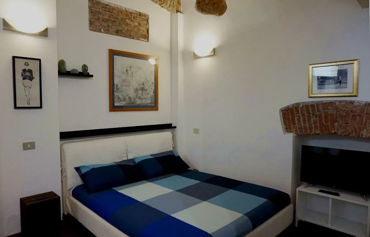 Studio Apartment Vicolo Lavandai ميلان